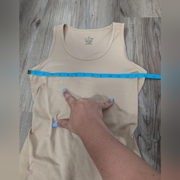 Tommie Cooper Women's Small Low Back Support Tank Top, Nude, Under Garment - Picture 5 of 10